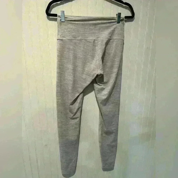 Lululemon wunder under high rise tight in space dye size 8 EUC. - Picture 2 of 5